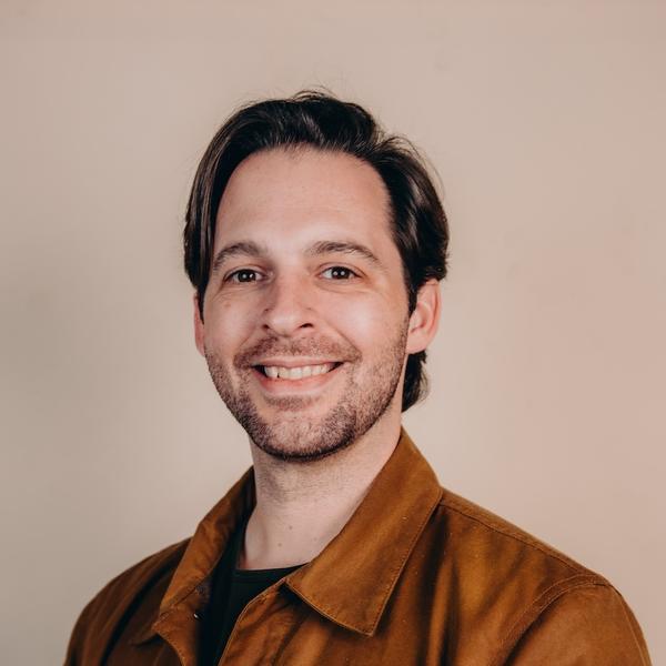 Jeter Cotton headshot